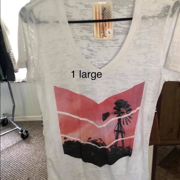 Large shirt - Picture 1 of 1